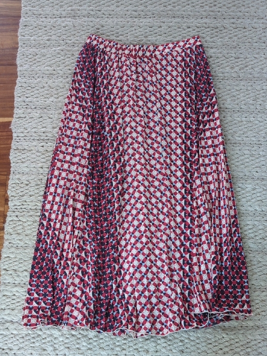 Anthropologie Dresses & Skirts - Anthropologie Red and Navy Geometric Pleated Maxi Skirt